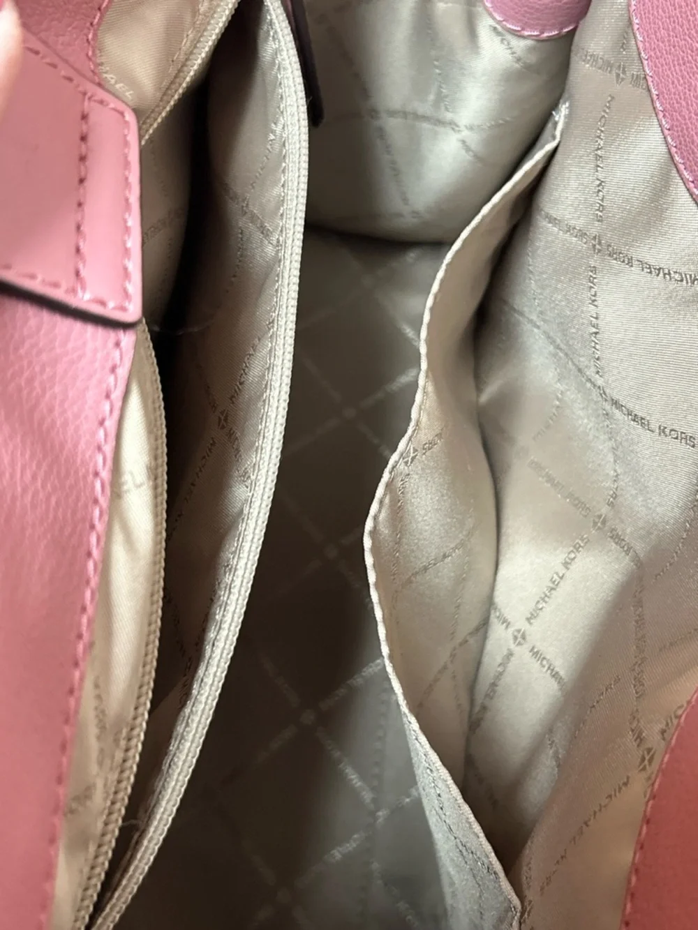 Michael Kors Rose Pink Leather Satchel with Gold-Tone Charm Approx. 12 x 10 x 6 - Picture 5 of 15